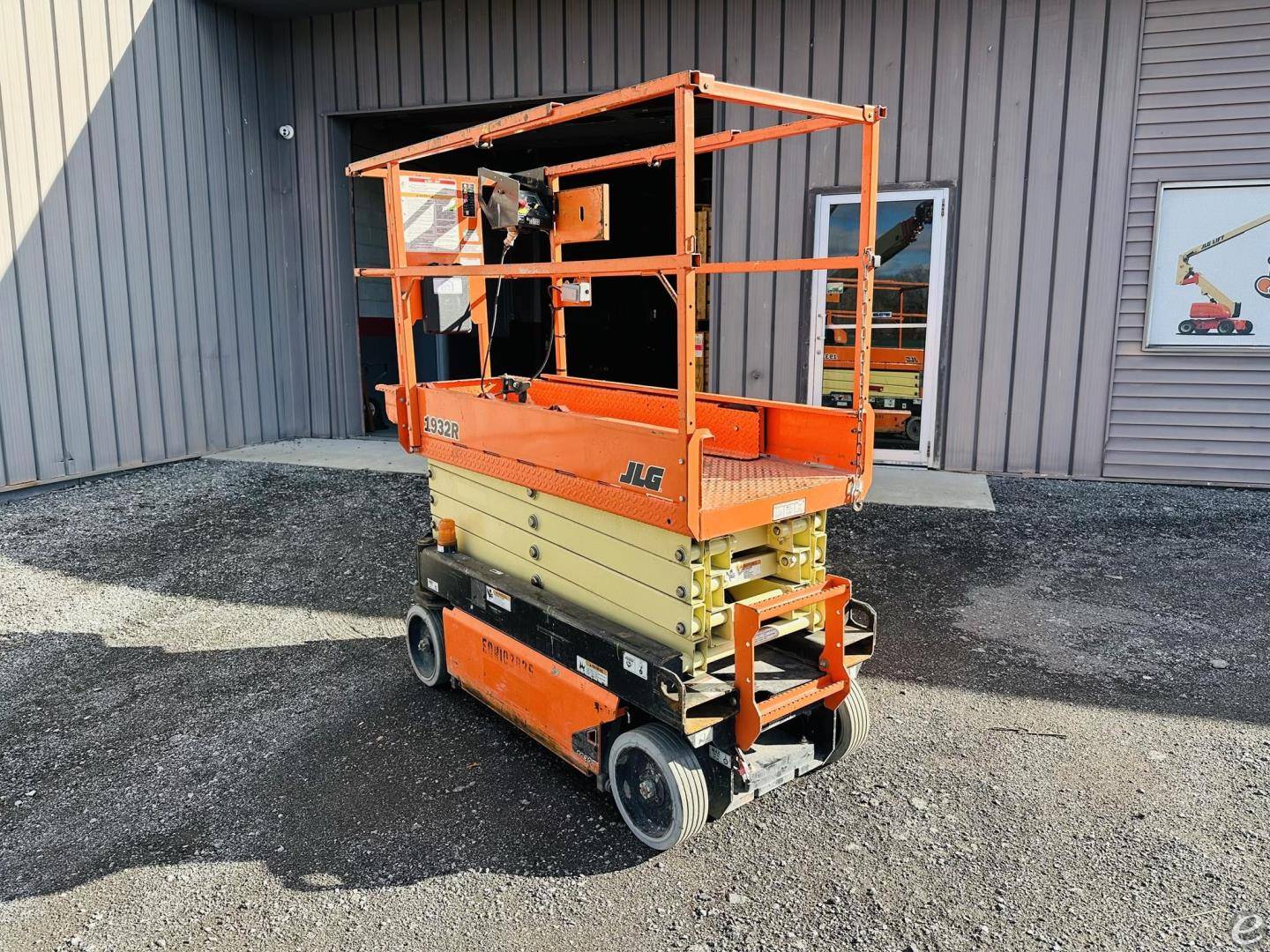 2019 JLG 1932R