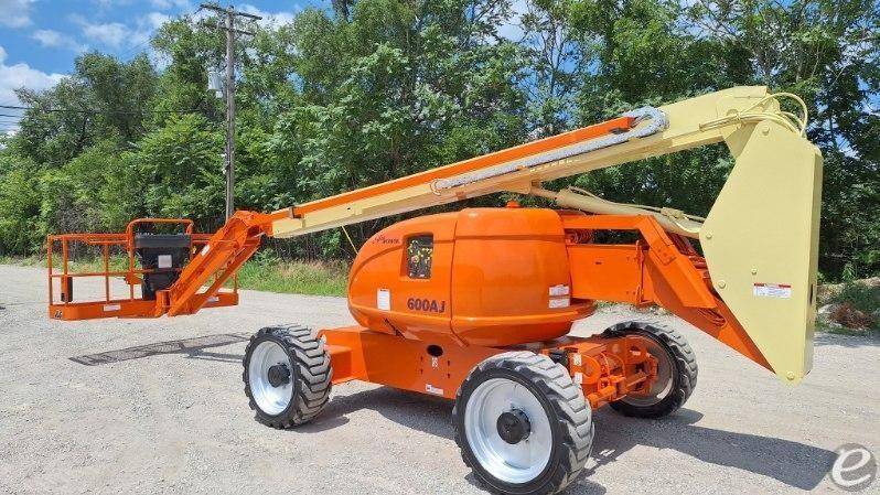 2014 JLG 600AJ