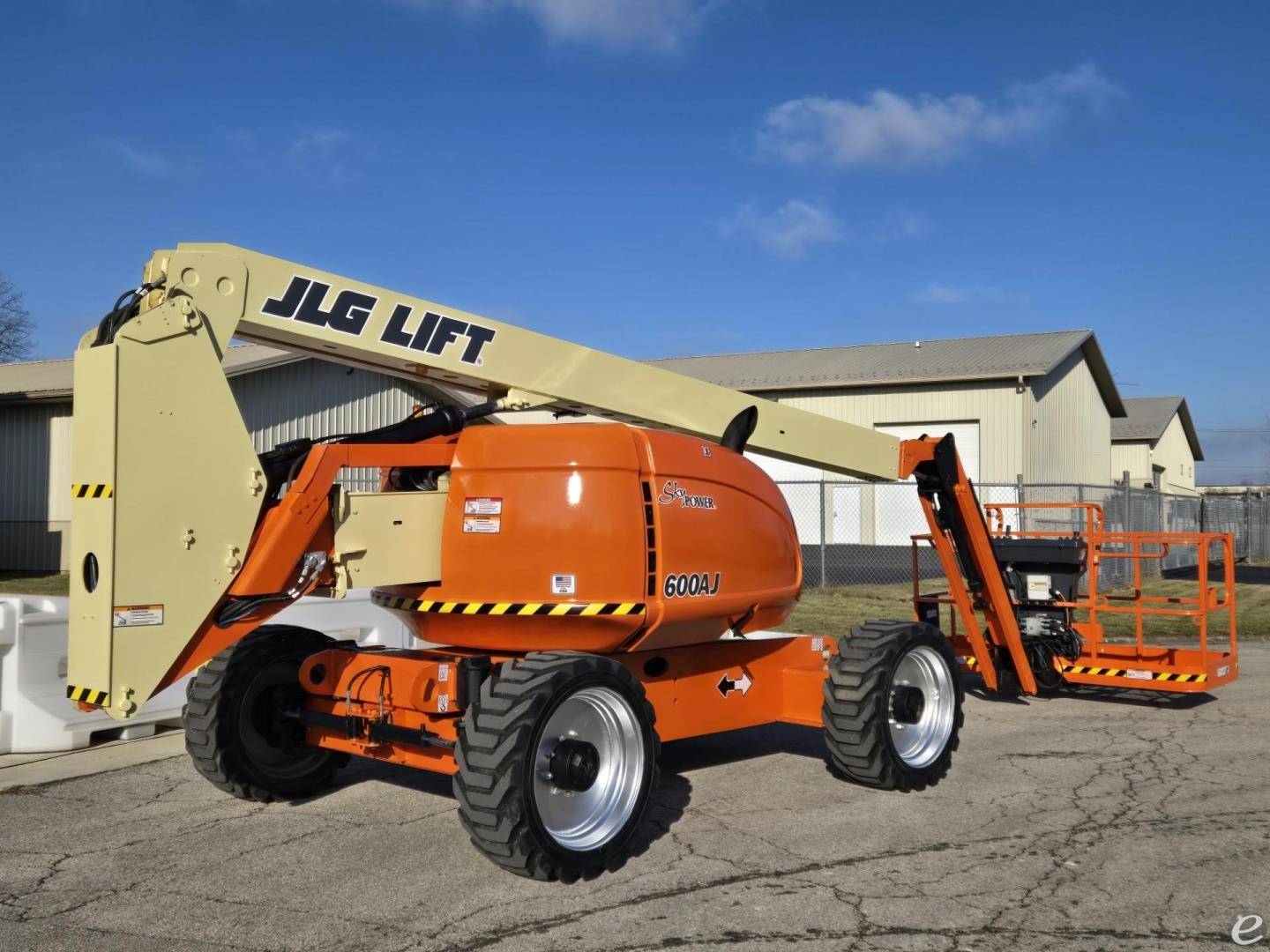 2015 JLG 600AJ Articulated Boom Boom Lift - 123Forklift