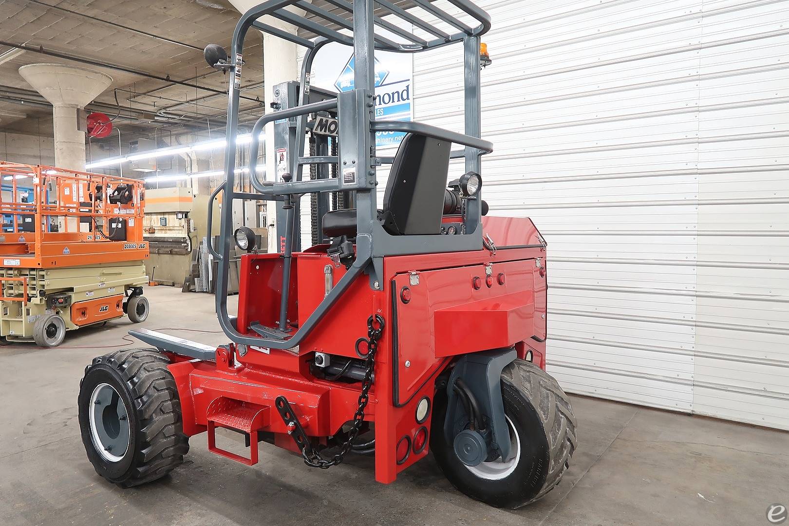 2005 Moffett M5500 N 4W