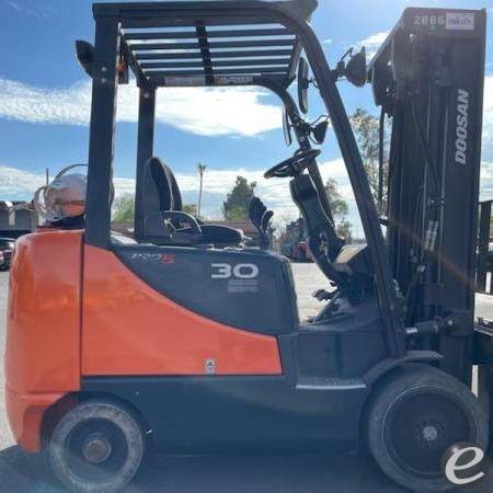 2018 Doosan GC30P-5