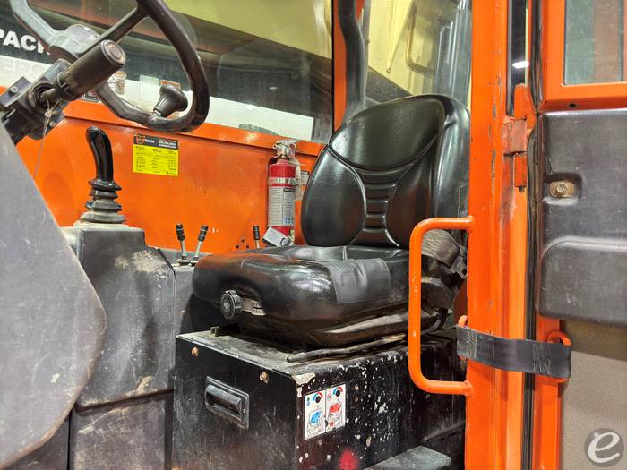 2012 JLG G10-55A