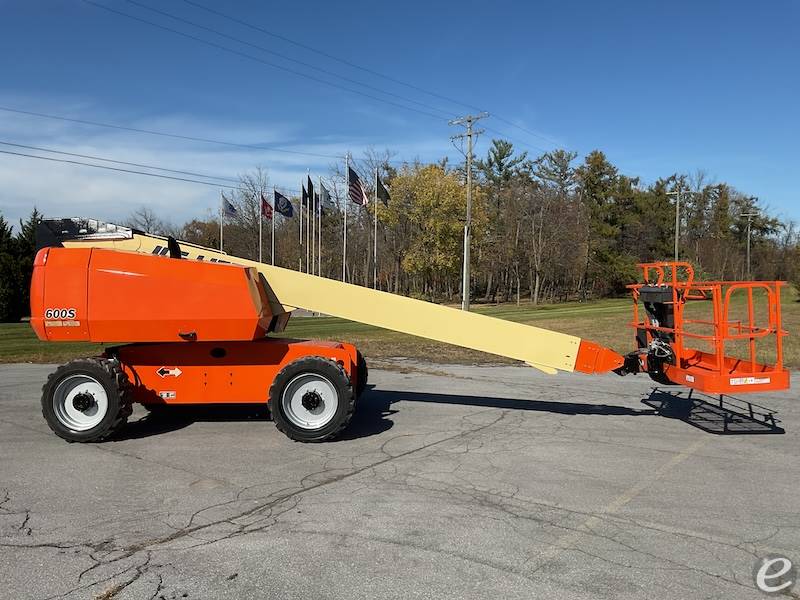 2016 JLG 600S