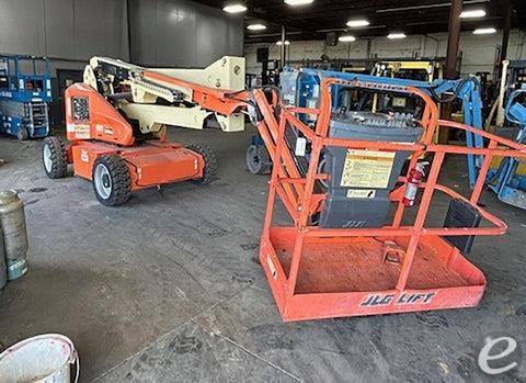 2015 JLG E450AJ