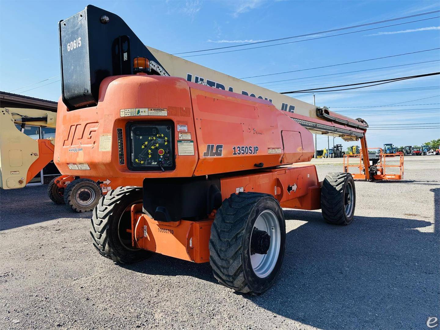 2012 JLG 1350SJP