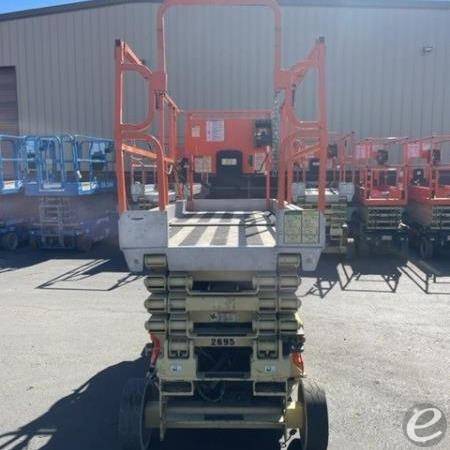 2012 JLG 3246ES