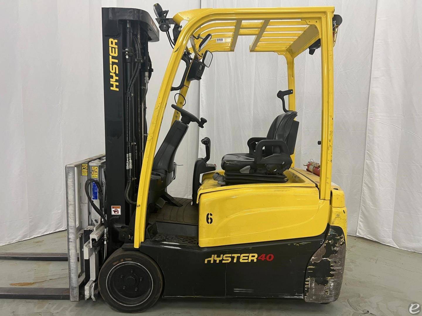 2022 Hyster J40XNT