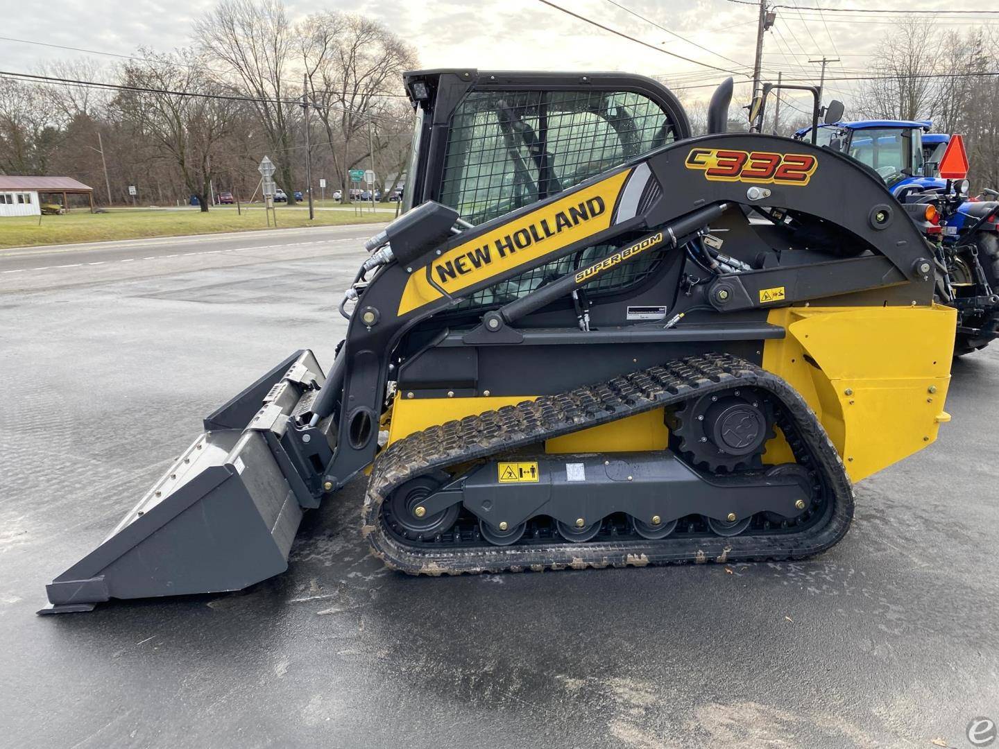 2025 New Holland C332