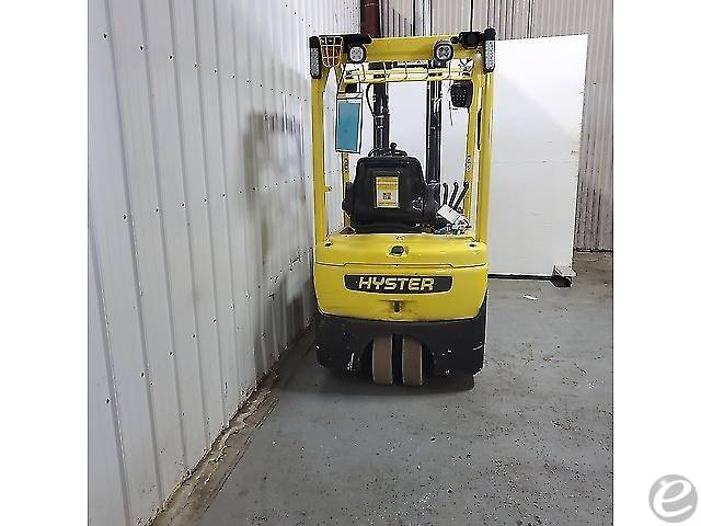 2014 Hyster J40XNT Electric 3 Wheel Forklift - 123Forklift