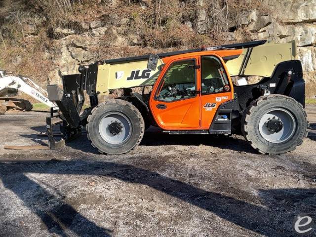 2022 JLG 1255