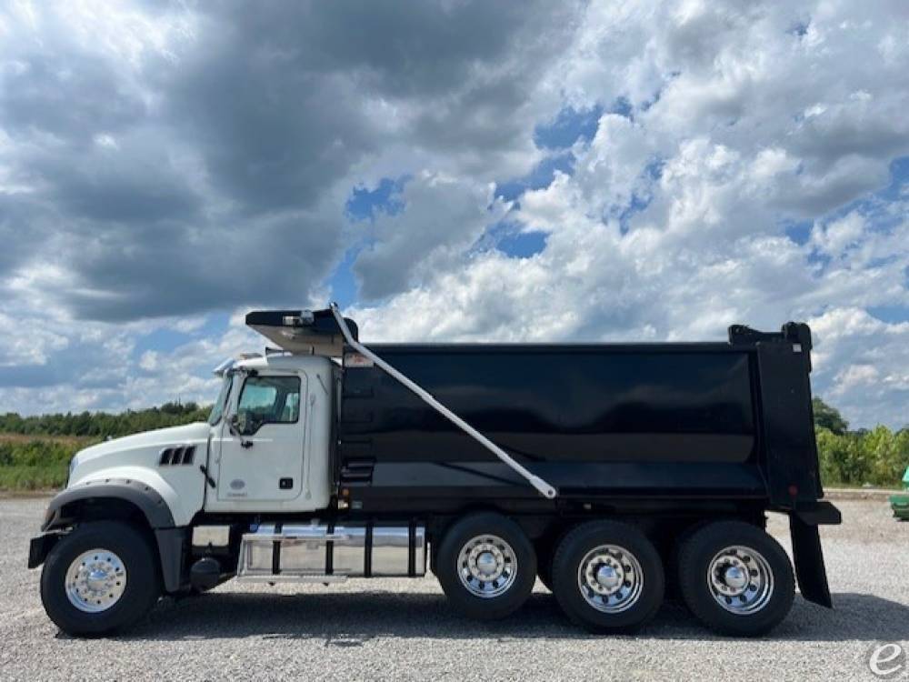 2023 Mack GRANITE 64FR