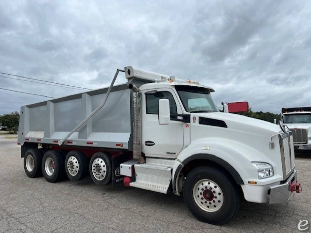 2017 Kenworth T880