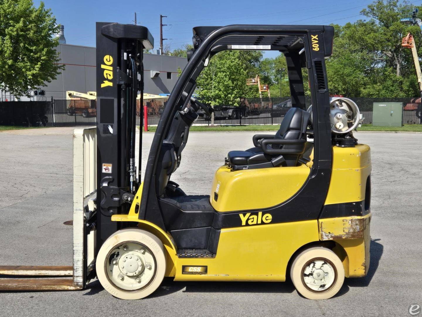 2017 Yale GLC060VX Cushion Tire Forklift - 123Forklift