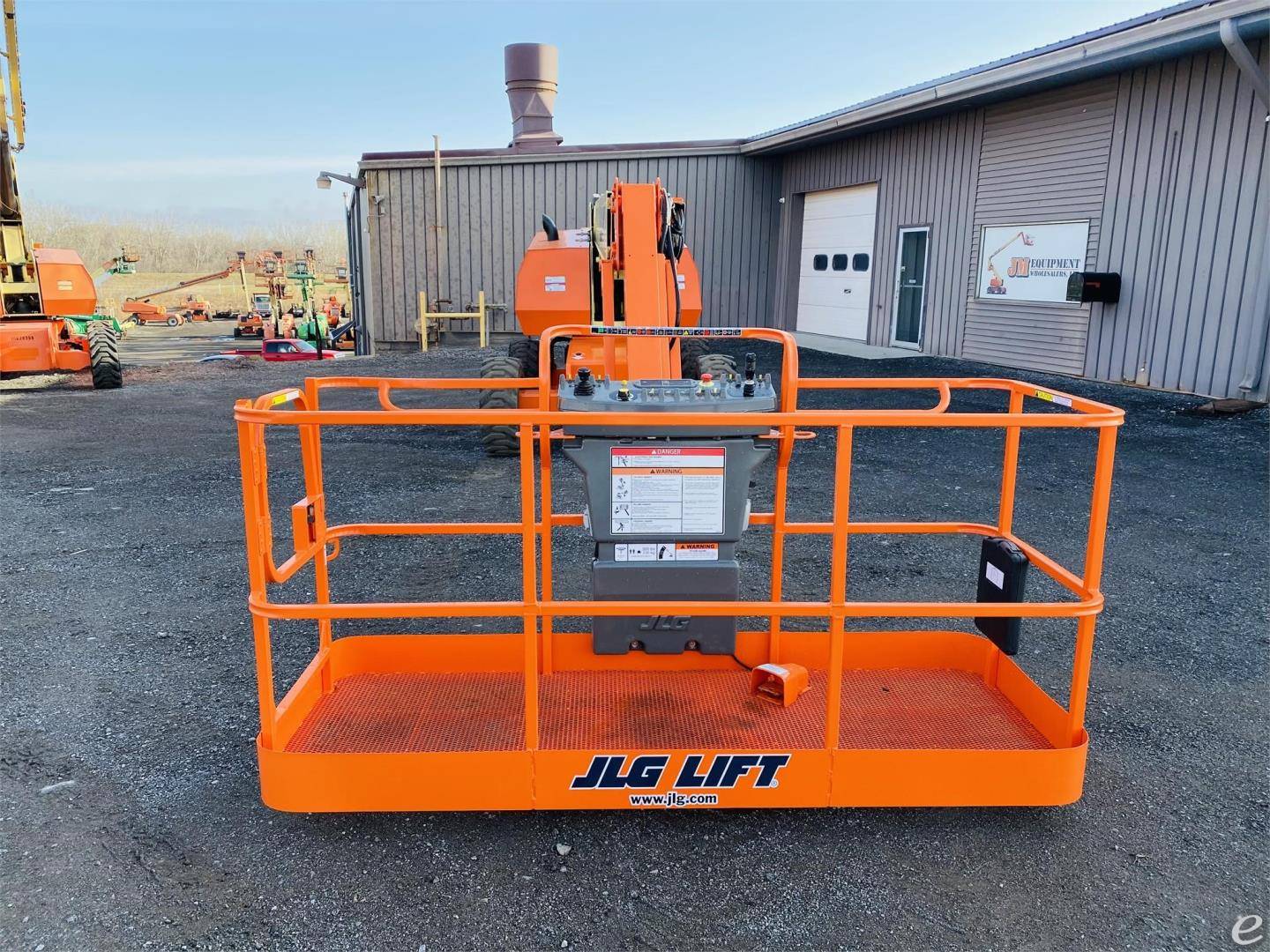 2011 JLG 660SJ