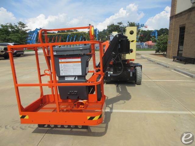 2024 JLG E400AJPN