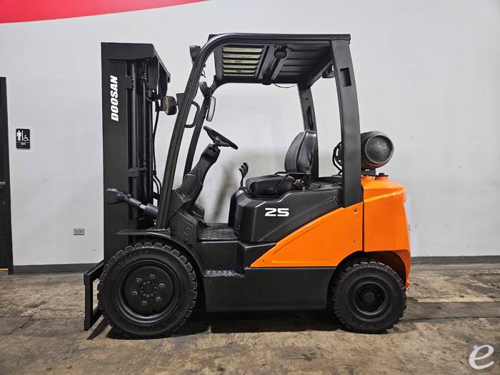 2017 Doosan G25N-7