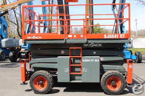 2018 Skyjack SJ8841RT