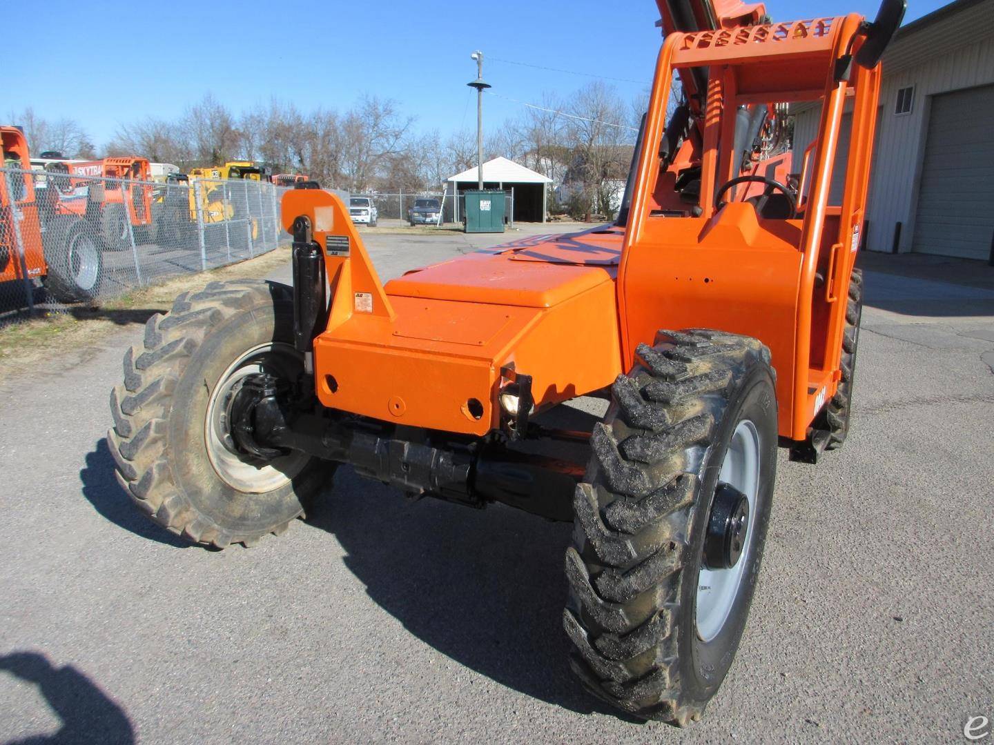 2016 Skytrak 8042 Telescopic Mast Telehandlers - 123Forklift