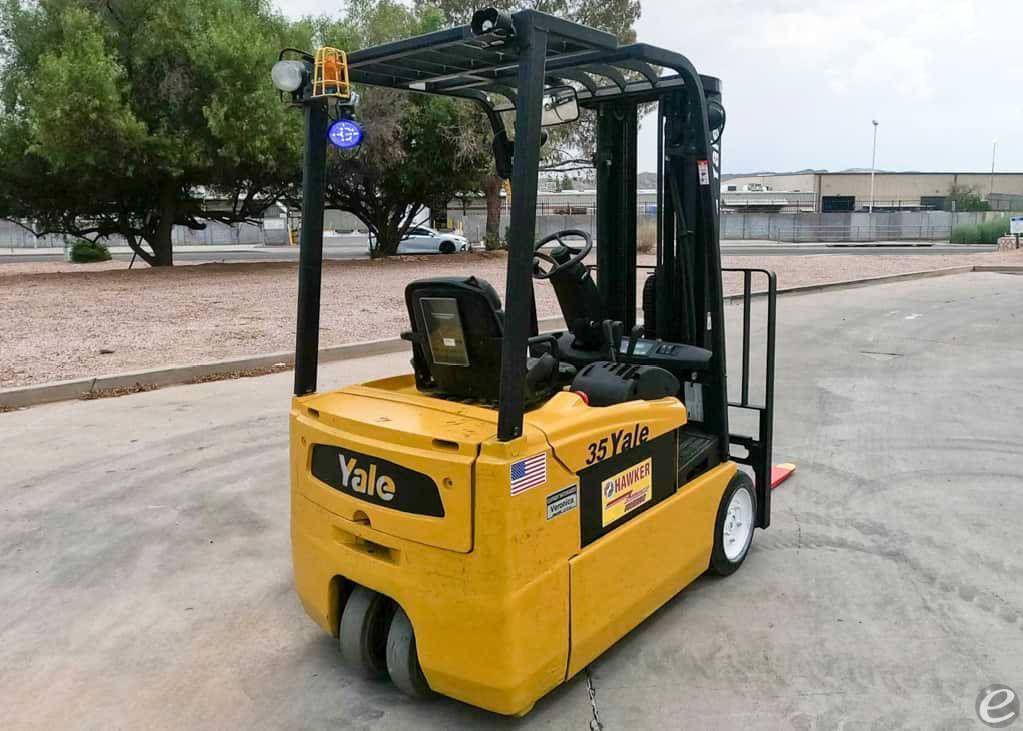 2001 Yale ERP030TGN36TE062