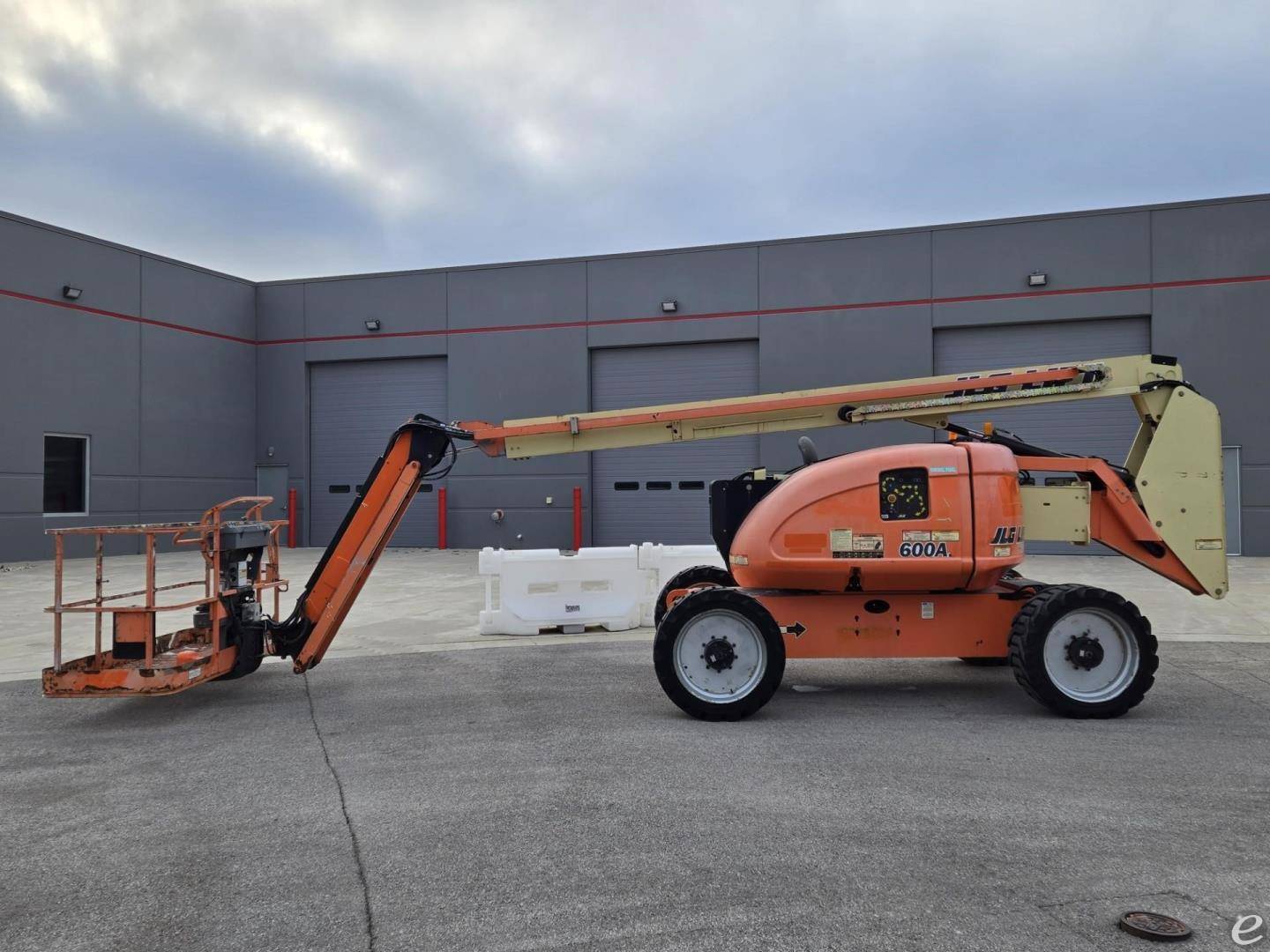 2014 JLG 600AJ