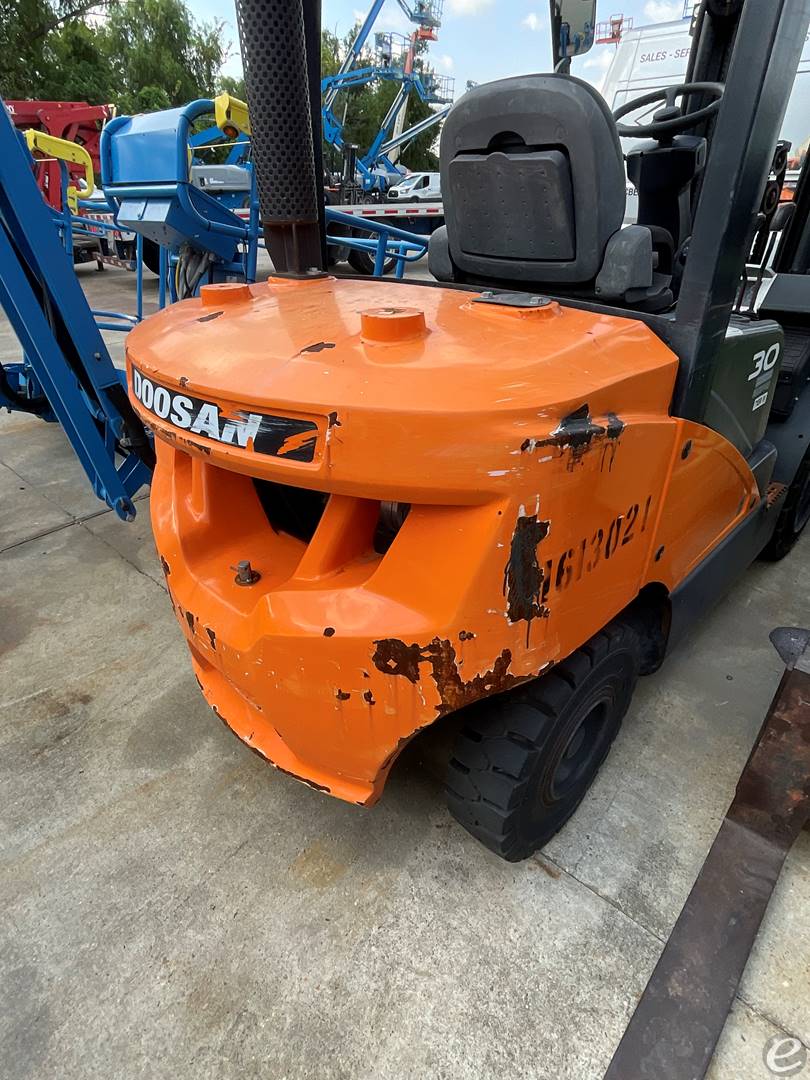 2020 Doosan D30S-7