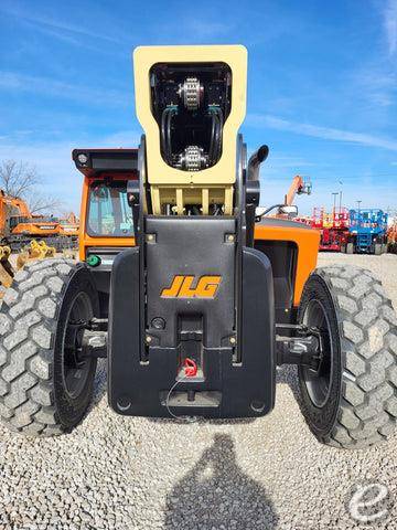 2023 JLG 1055