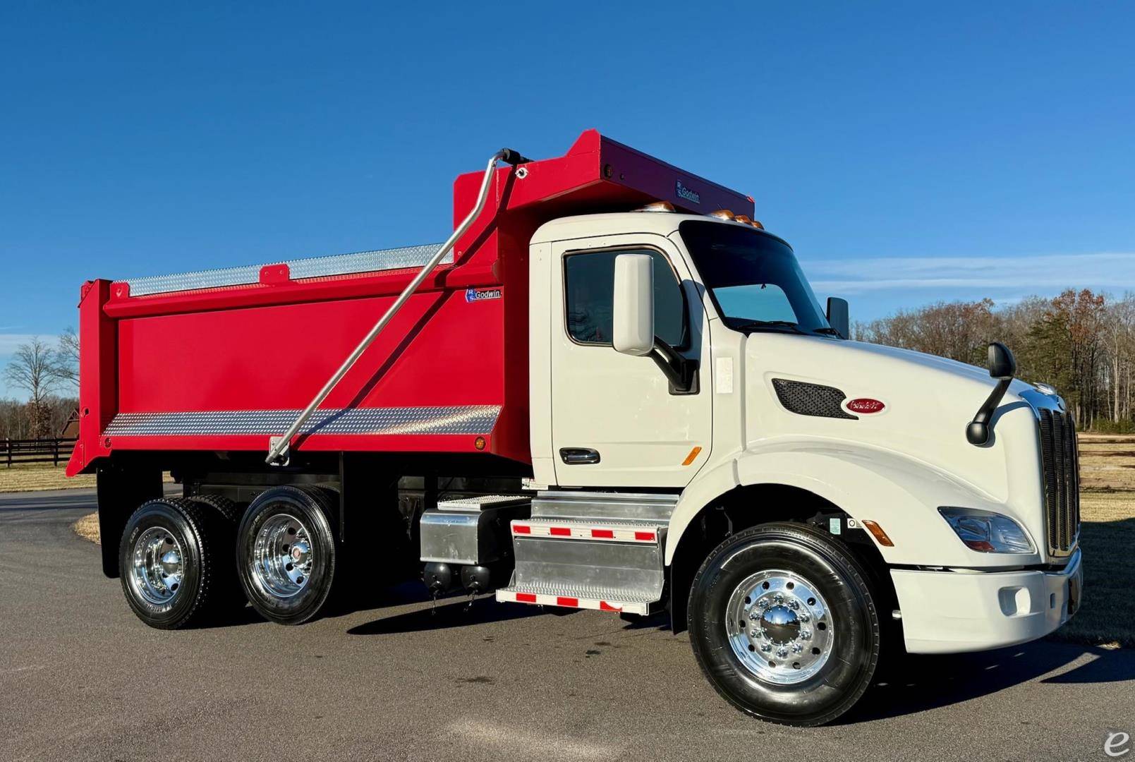 2022 Peterbilt 579