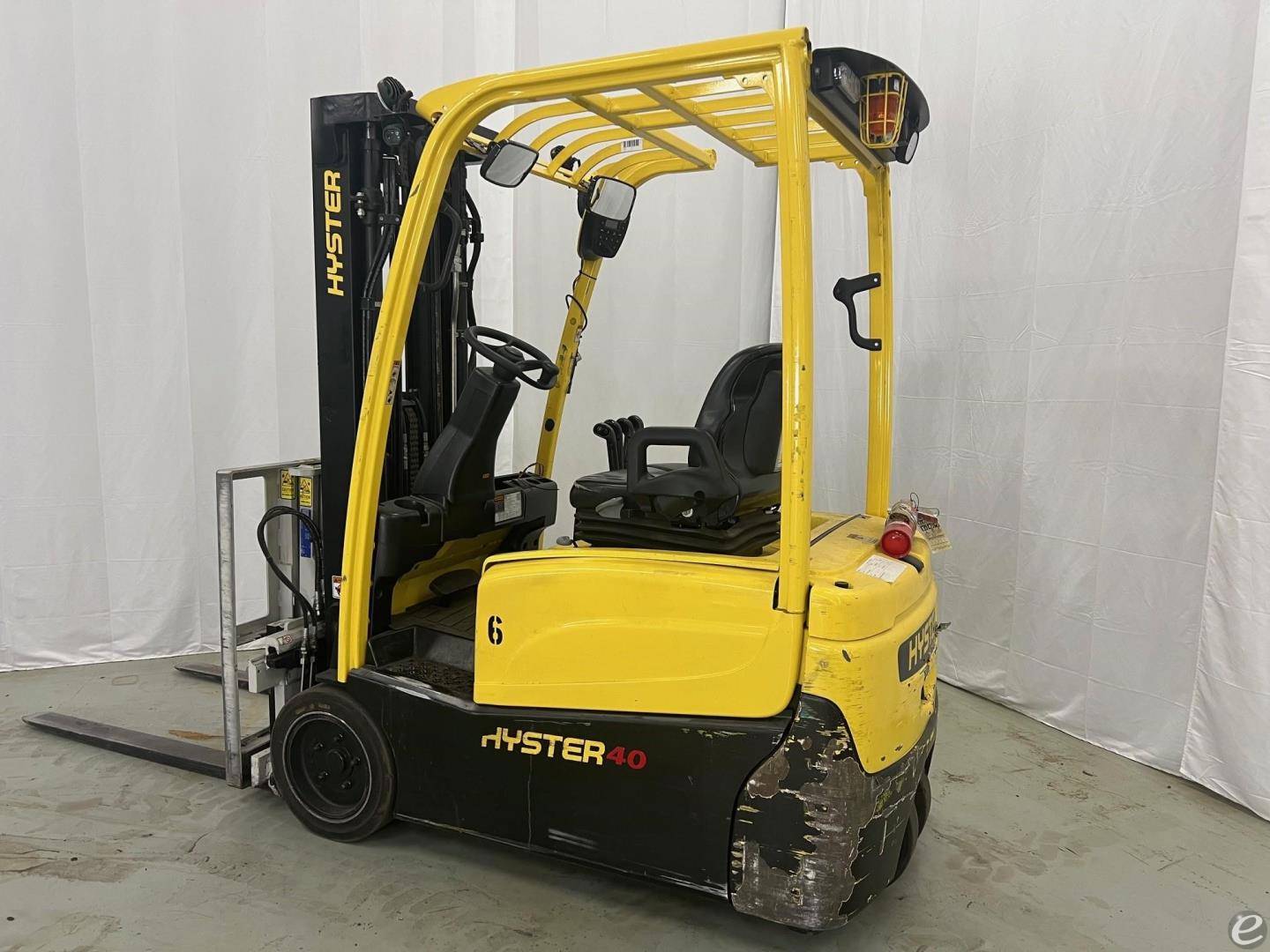 2021 Hyster J40XNT