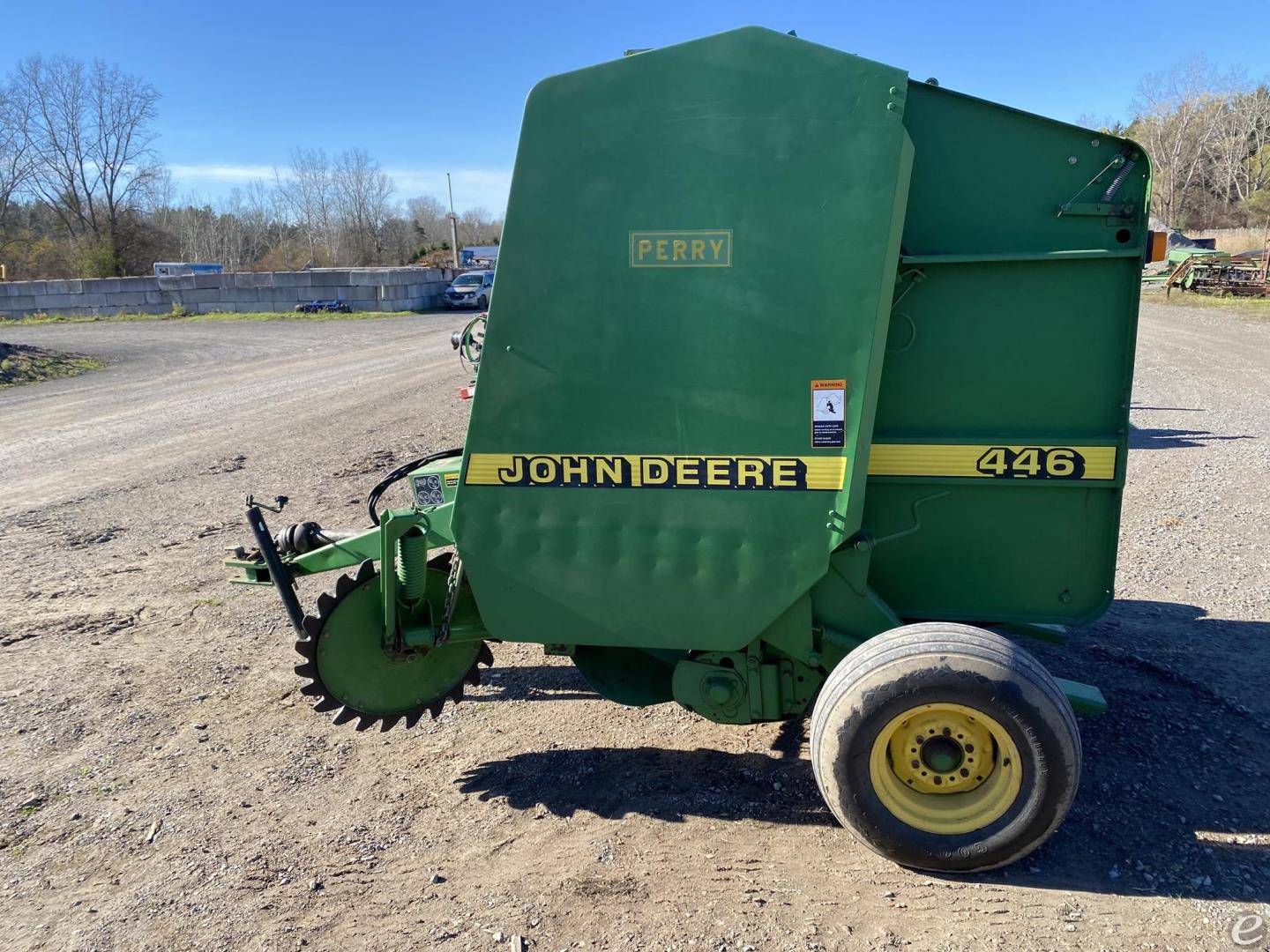 John Deere 446