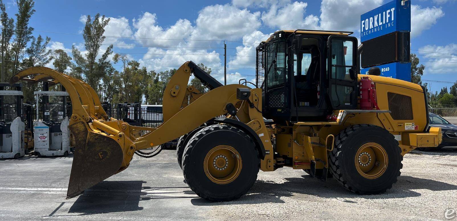 2019 Cat 926M