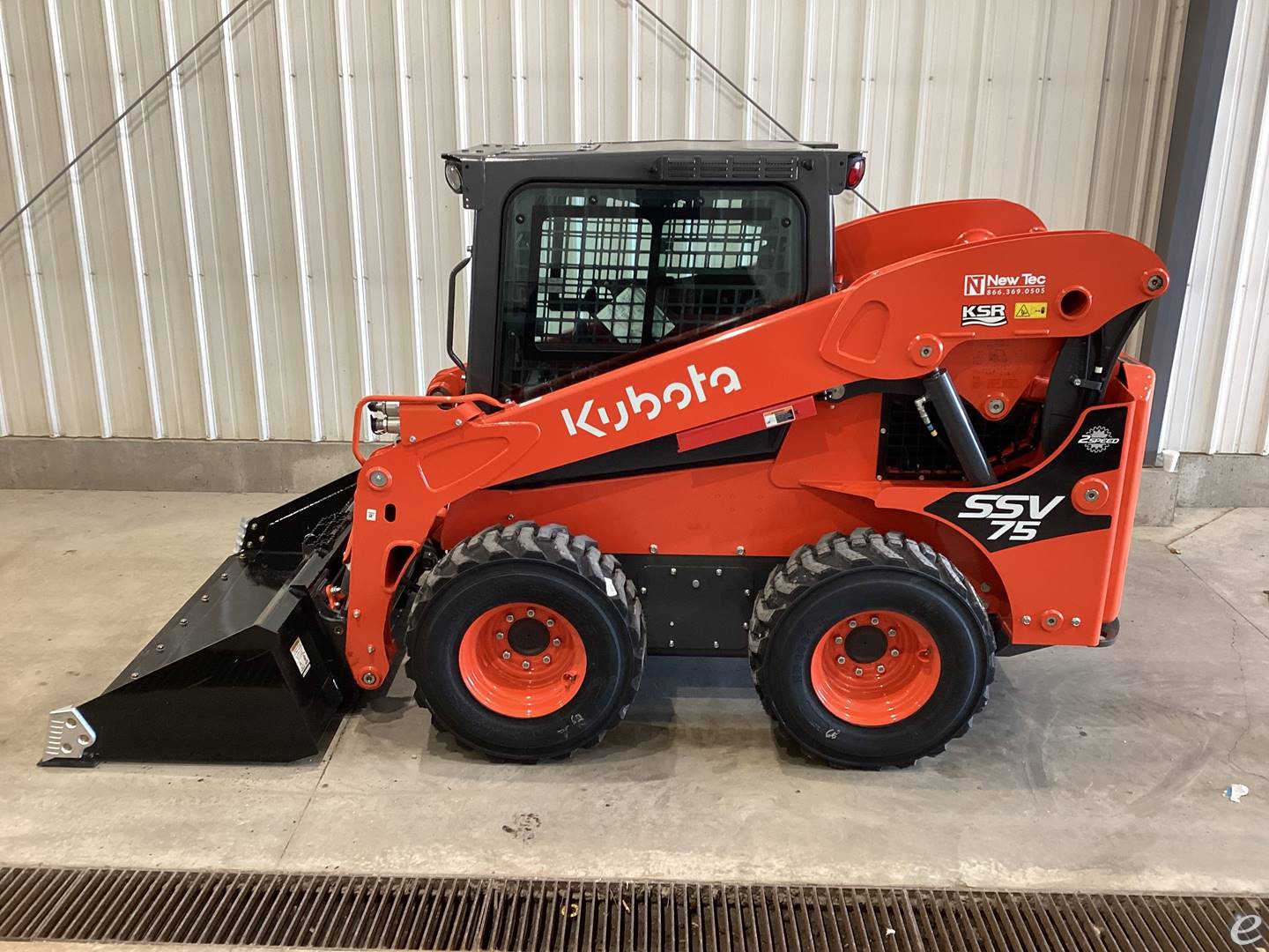 2024 Kubota SSV75PHFRC