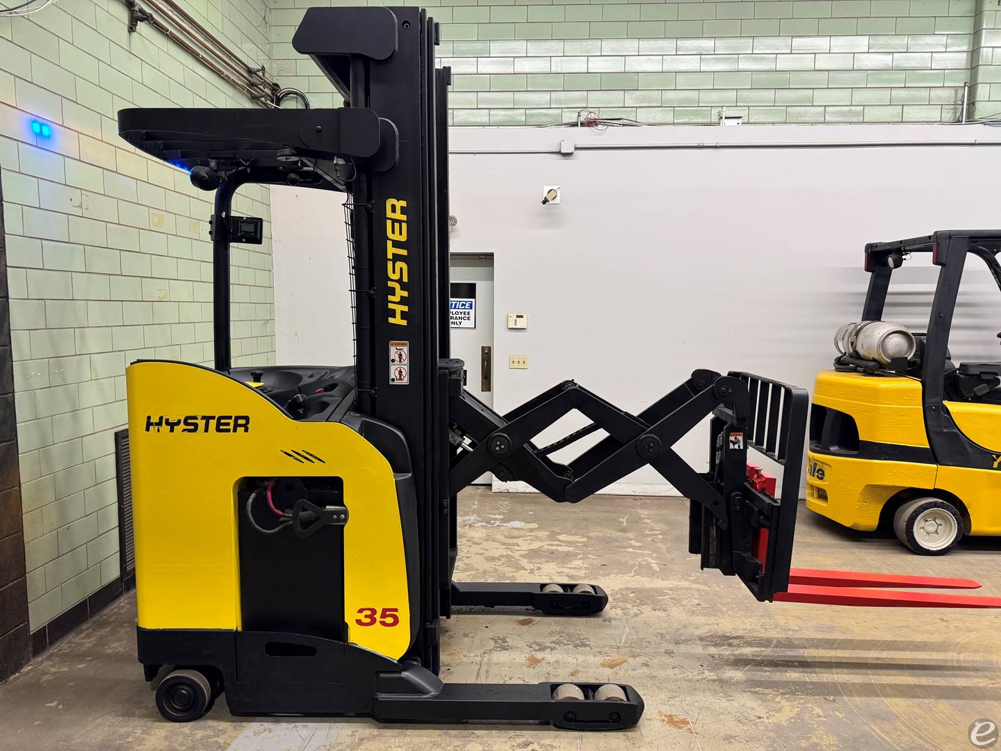 2019 Hyster B35ZDR2