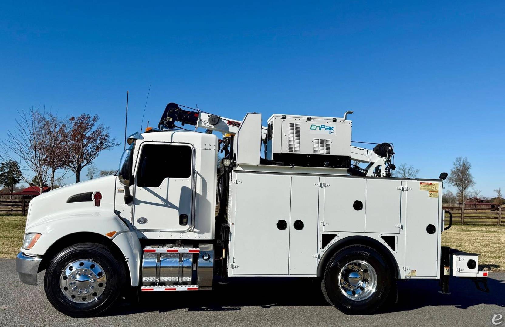 2017 Kenworth T270