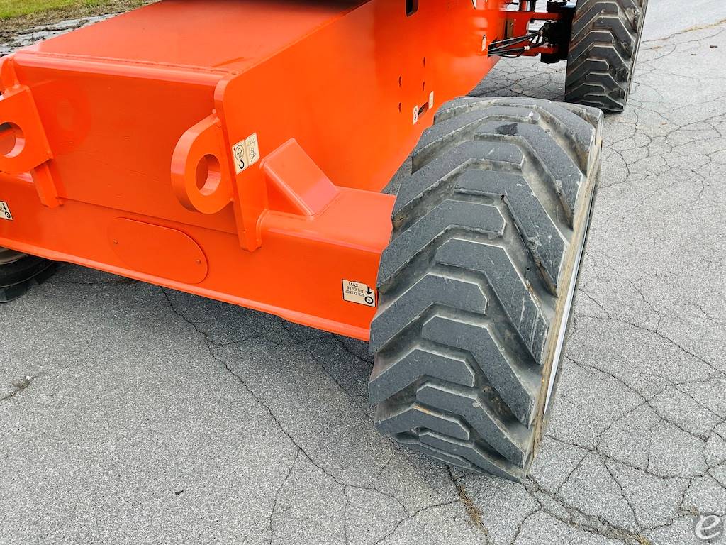 2017 JLG 860SJ