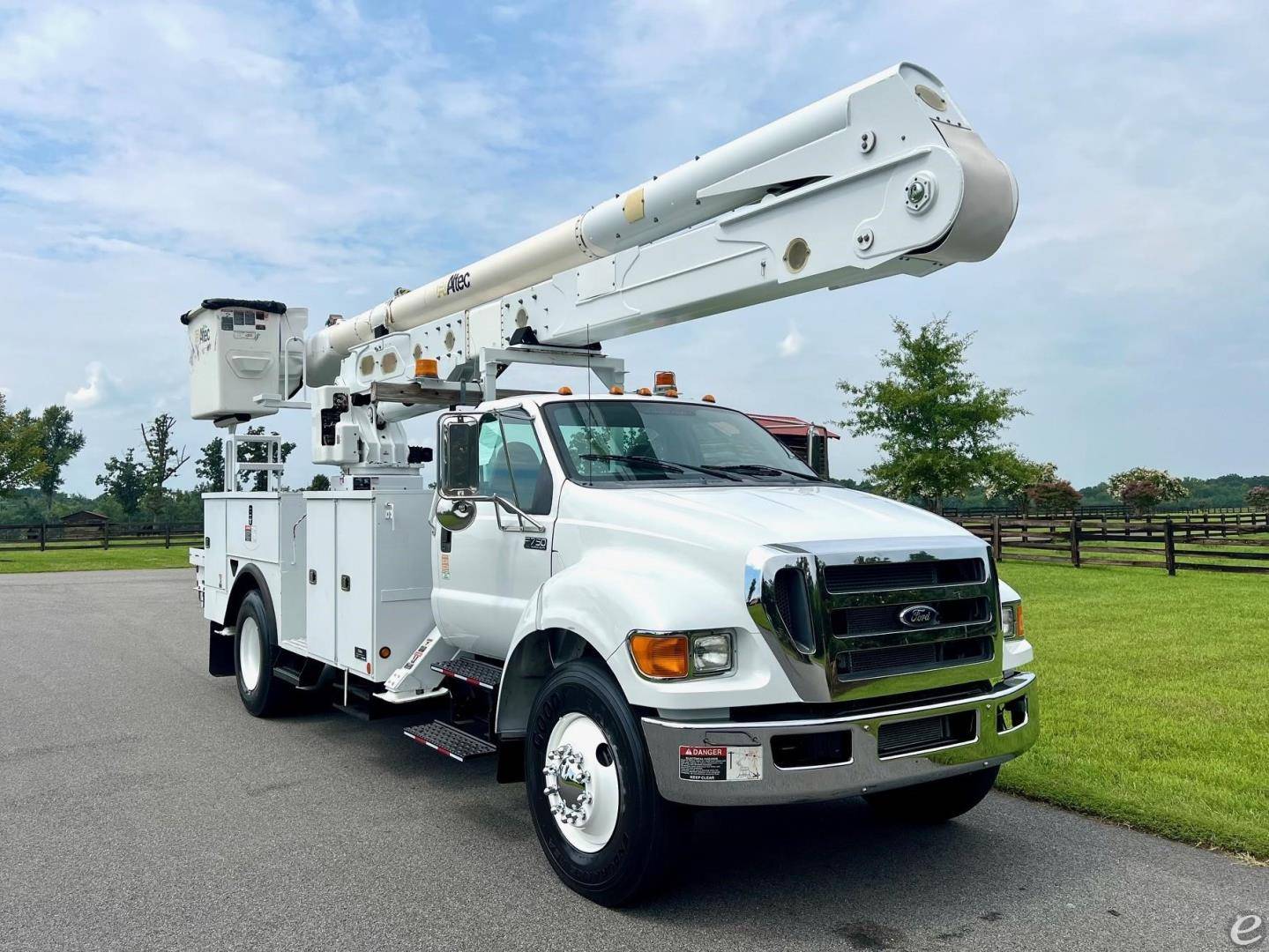 2013 Ford F750 XL