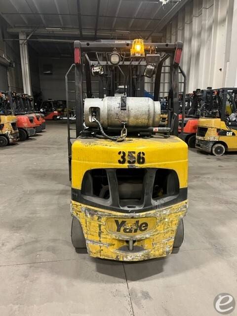 2017 Yale GC080VX