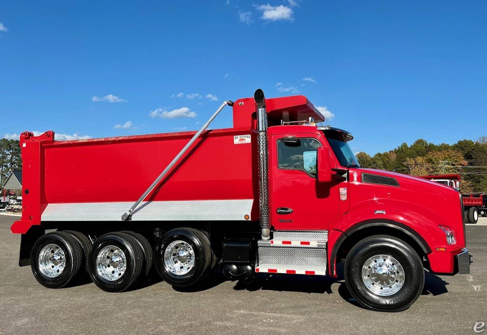 2024 Kenworth T880