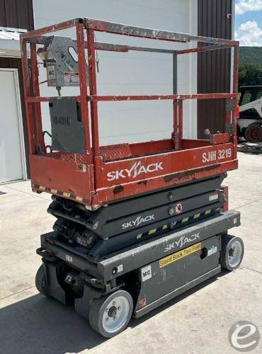 2017 Skyjack SJ3219