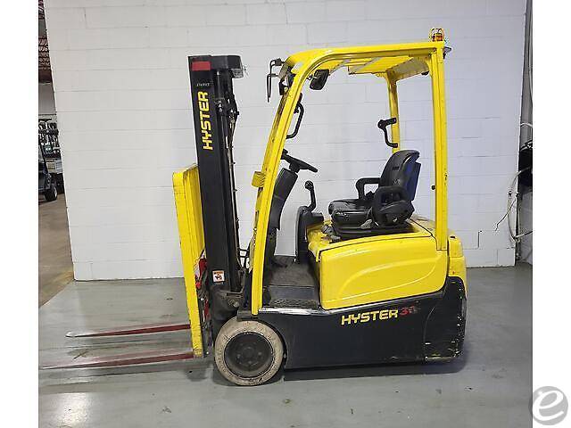 2017 Hyster J30XNT