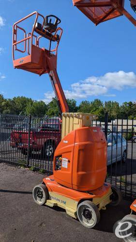 2017 JLG Toucan 26E