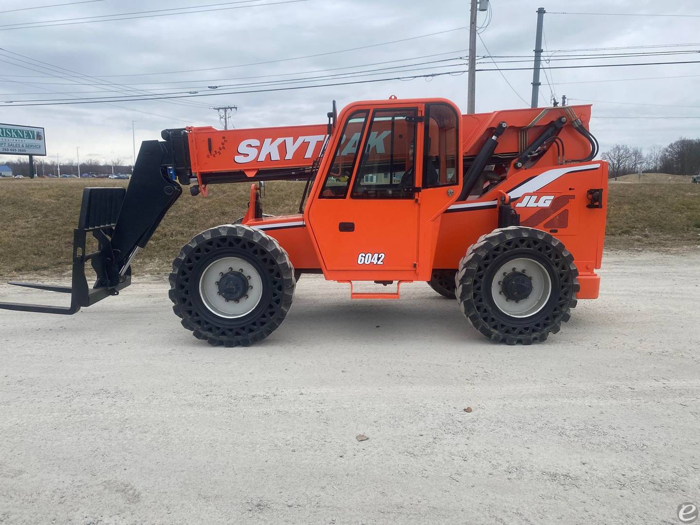 2014 JLG 6042