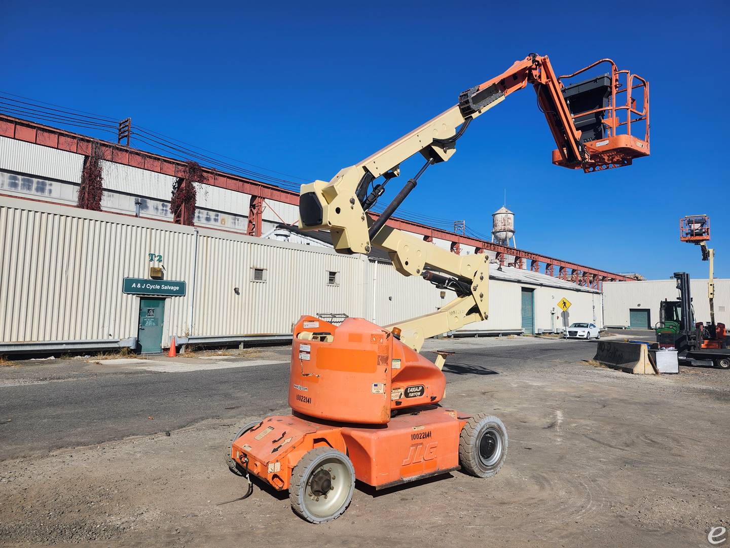 2012 JLG E400AJPN