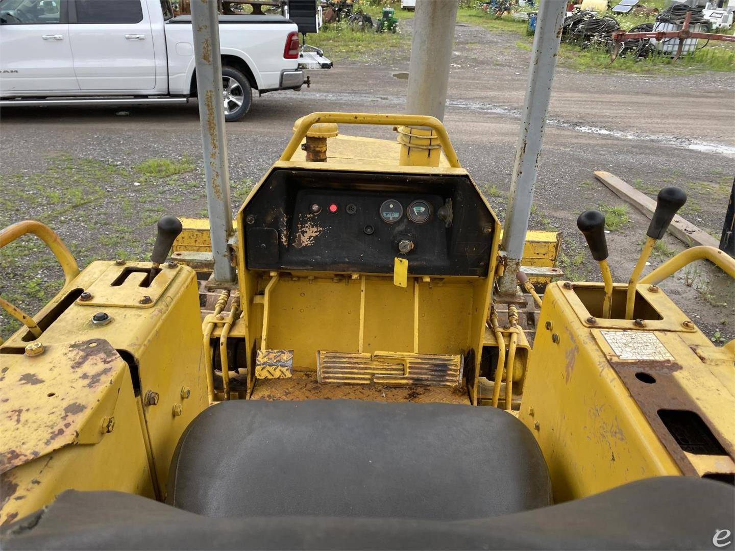 Komatsu D21P-5