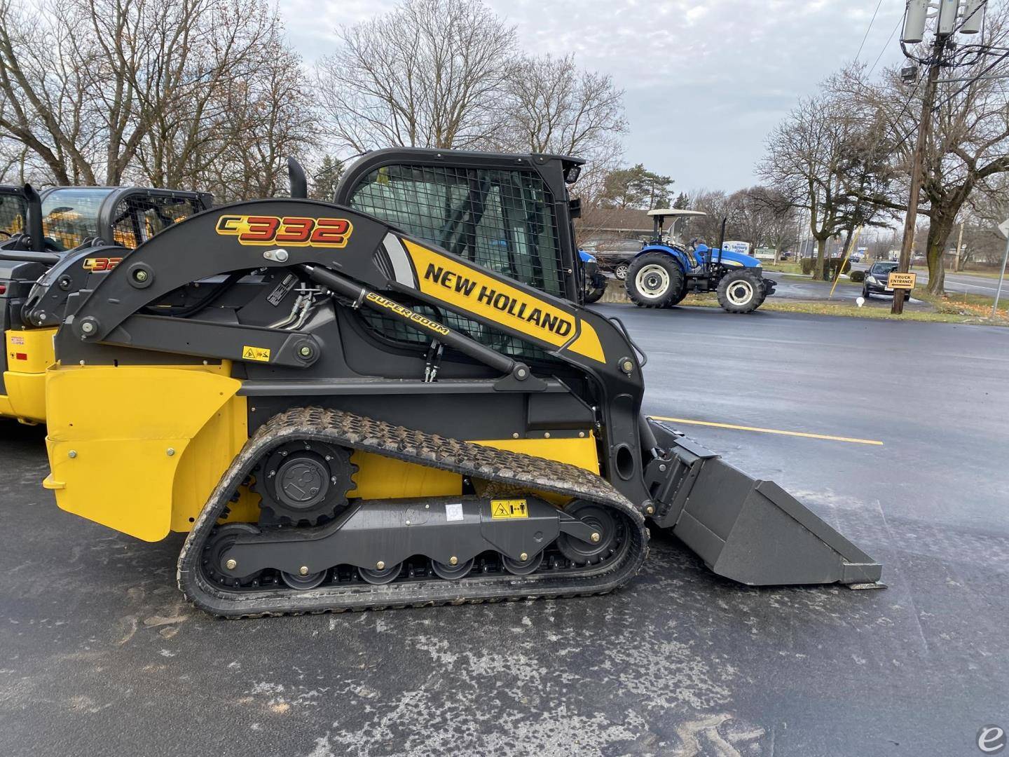 2025 New Holland C332