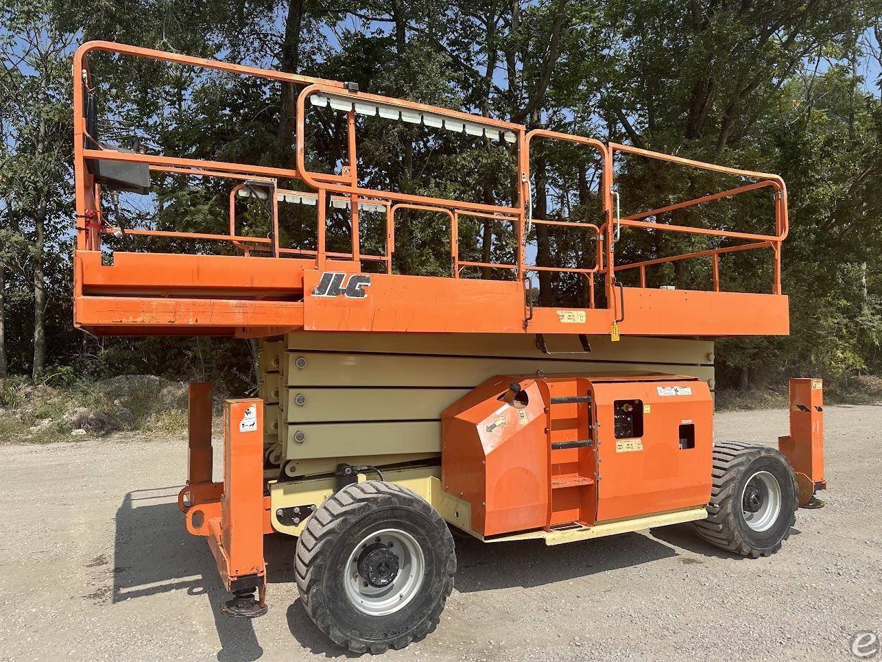 2015 JLG 4394RT