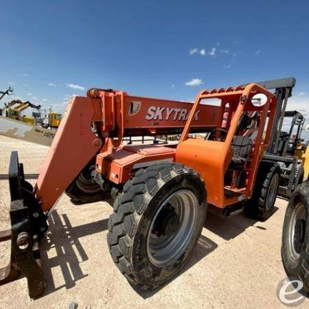 2014 JLG 8042