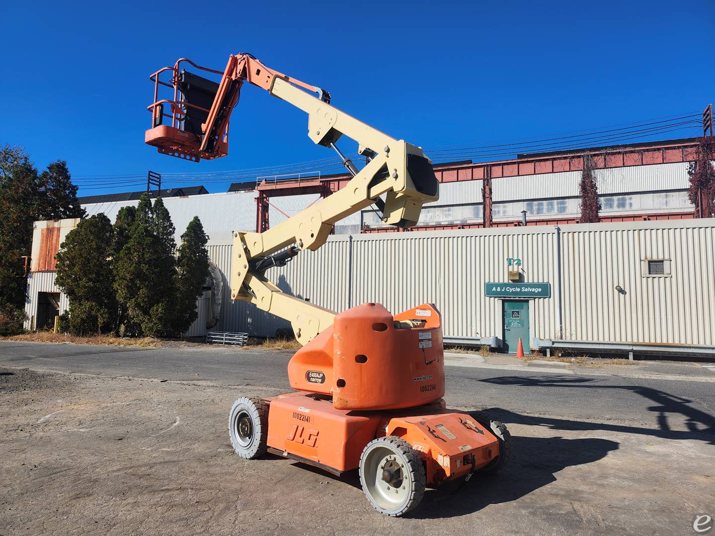 2012 JLG E400AJPN