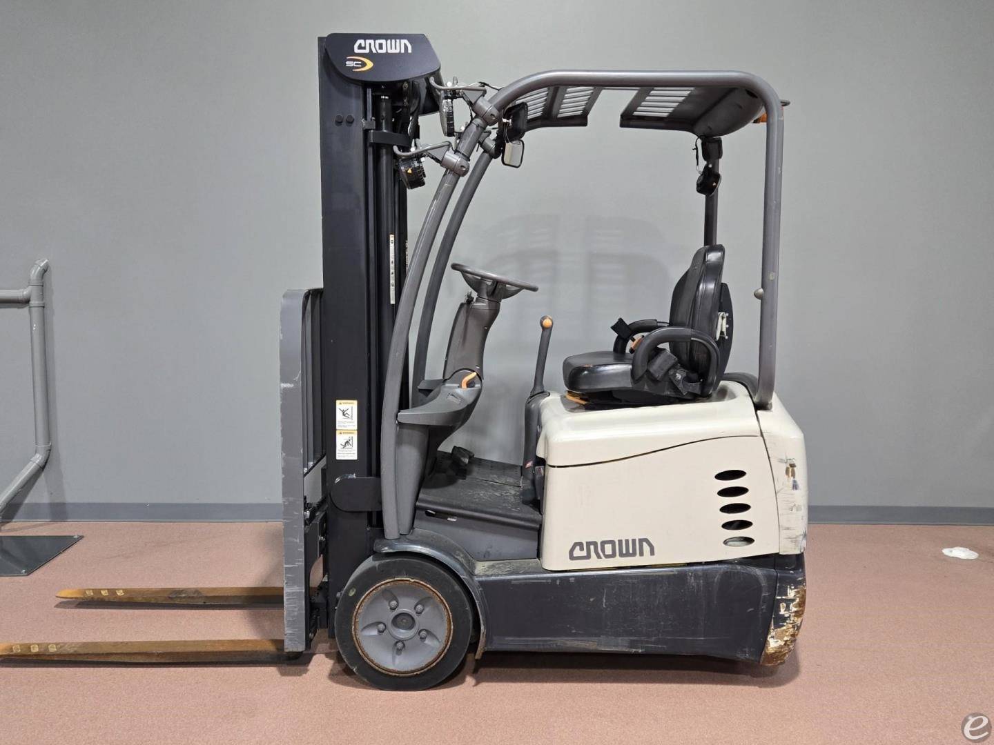 2020 Crown SC5215-30 Electric 3 Wheel Forklift