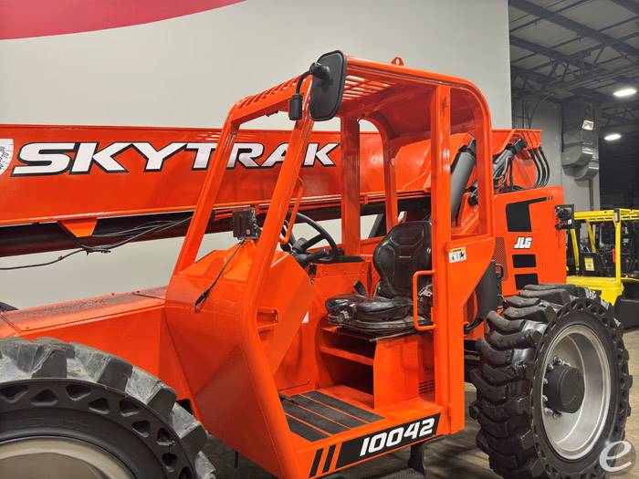 2020 Skytrak 10042