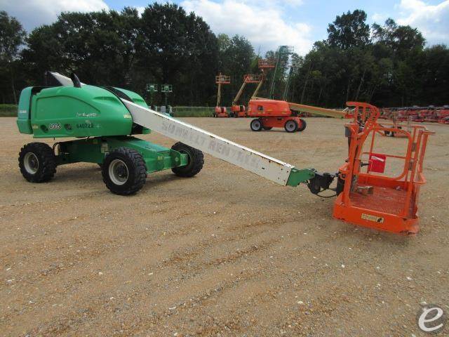 2014 JLG 400S